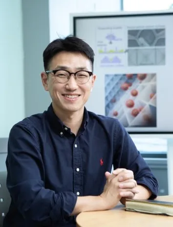 Seok Kim photo